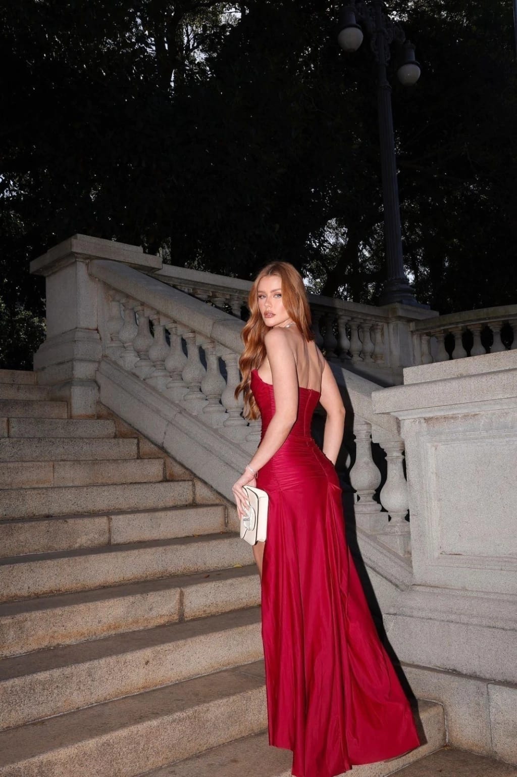 Vestido Vinho Isis